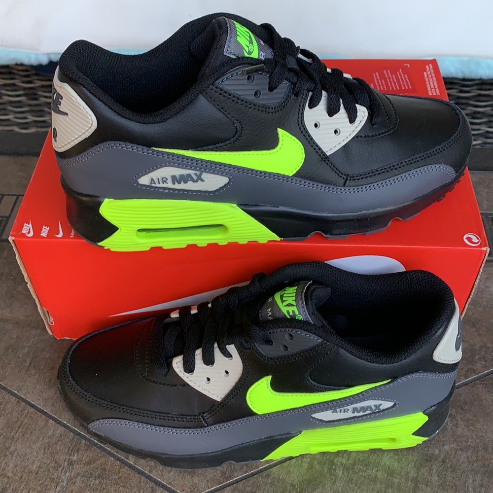 NIKE AIR MAX 90 LTR WMNS - Picture 3 of 14